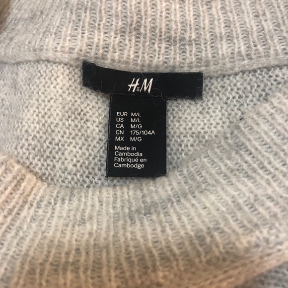 SOLD - H&M grey marbled knit sweater dress - Picture 4 of 8